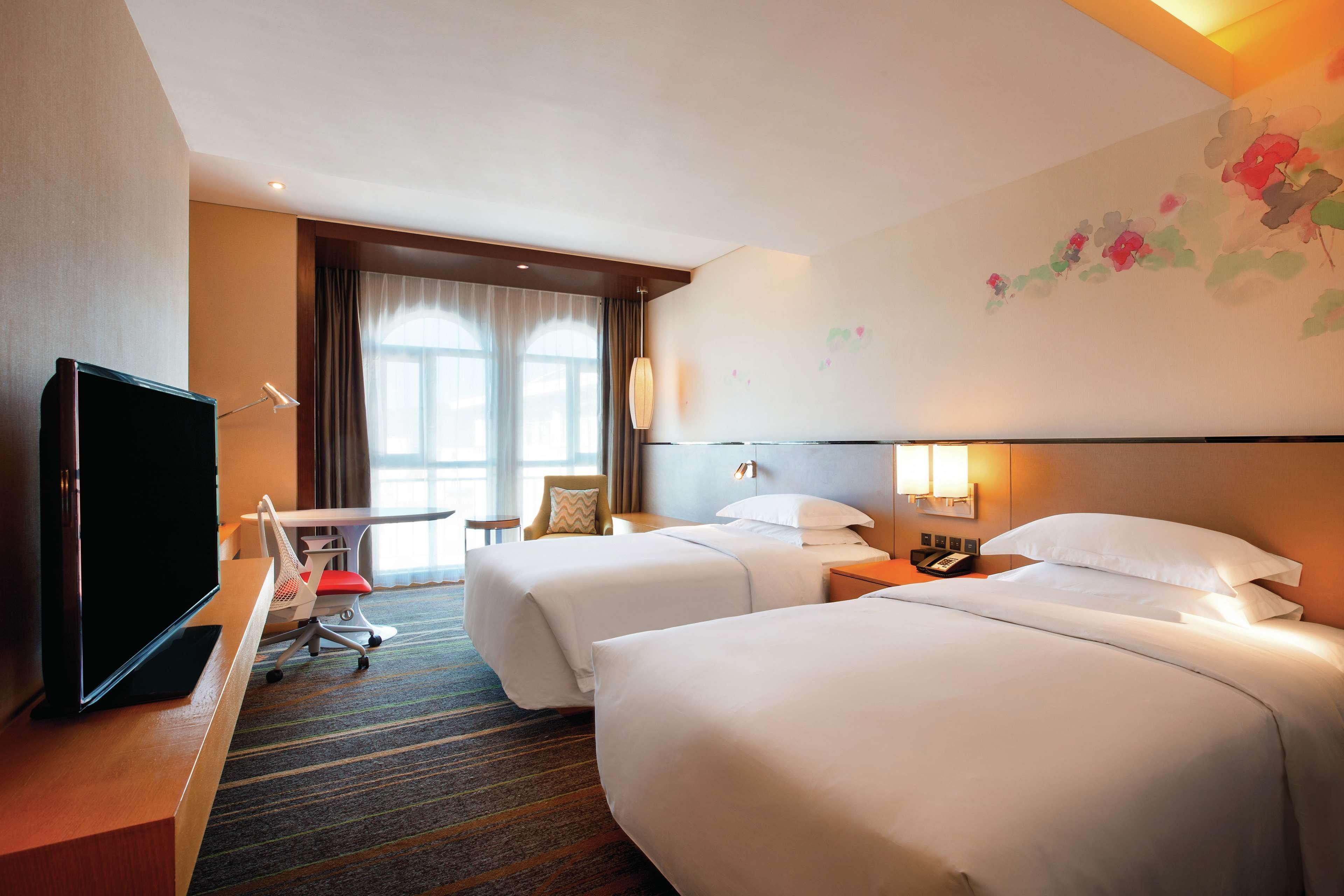 Hilton Garden Inn Lijiang Lijiang  Bagian luar foto