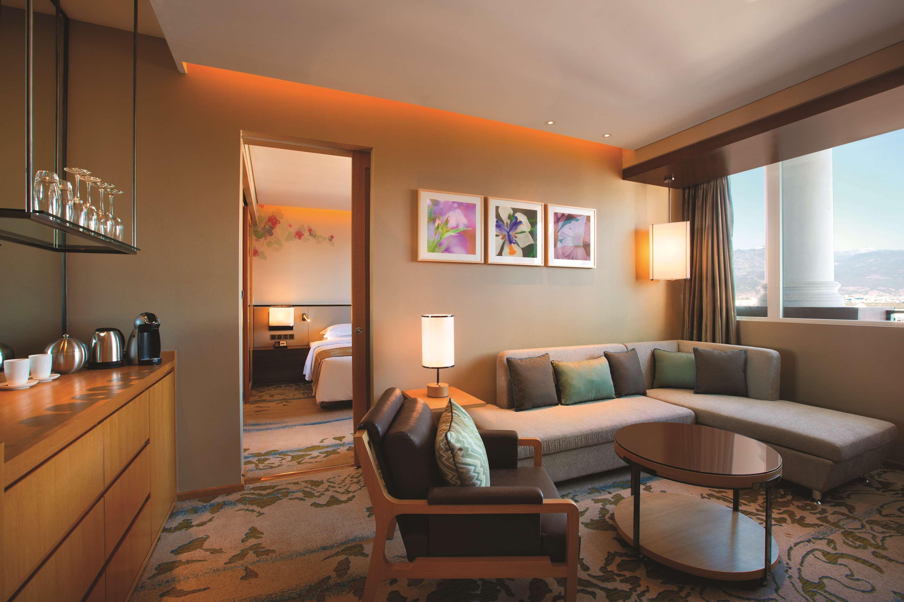 Hilton Garden Inn Lijiang Lijiang  Bagian luar foto