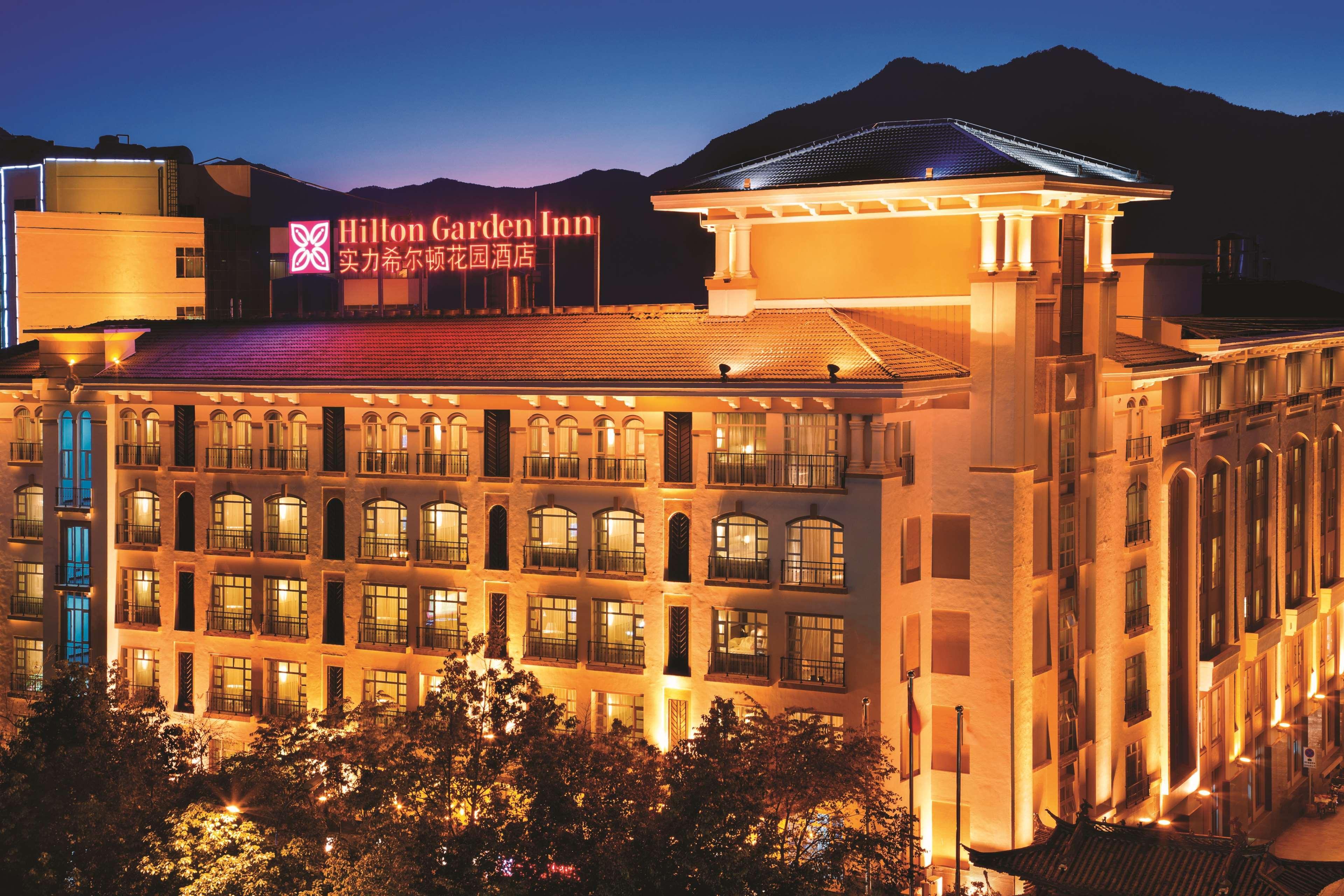 Hilton Garden Inn Lijiang Lijiang  Bagian luar foto