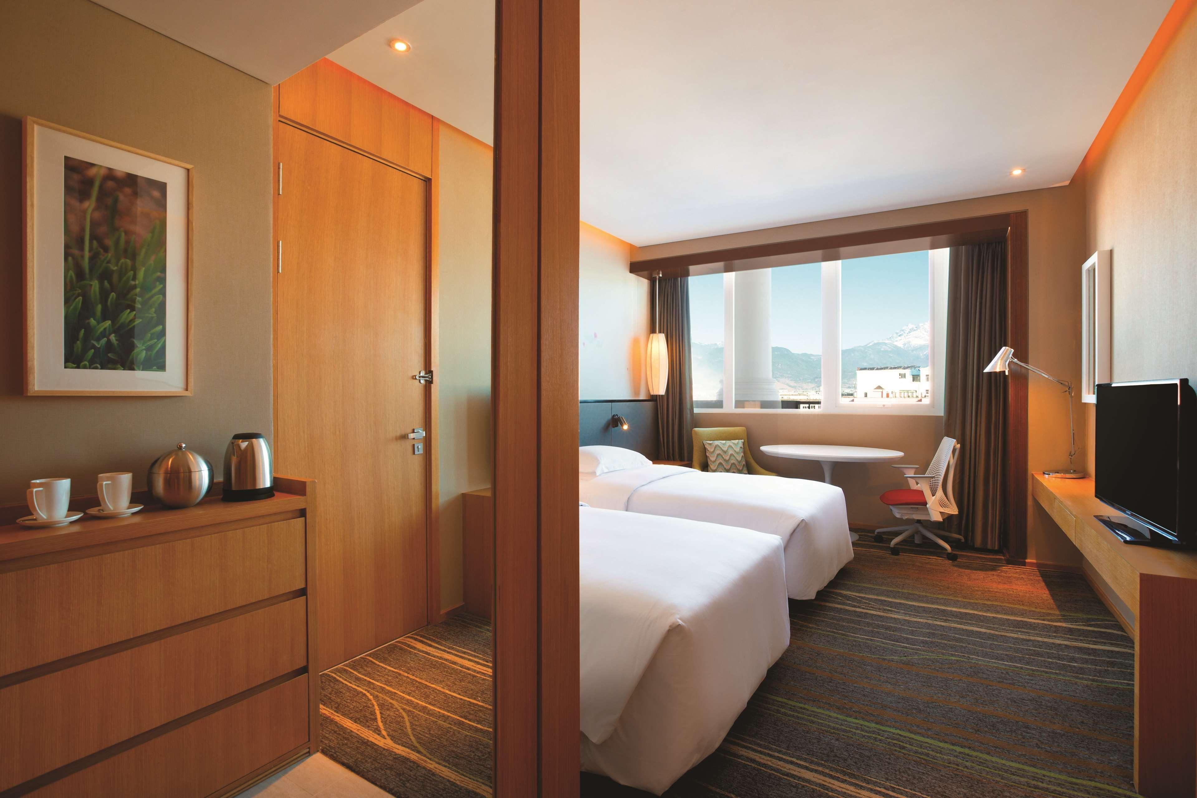 Hilton Garden Inn Lijiang Lijiang  Bagian luar foto