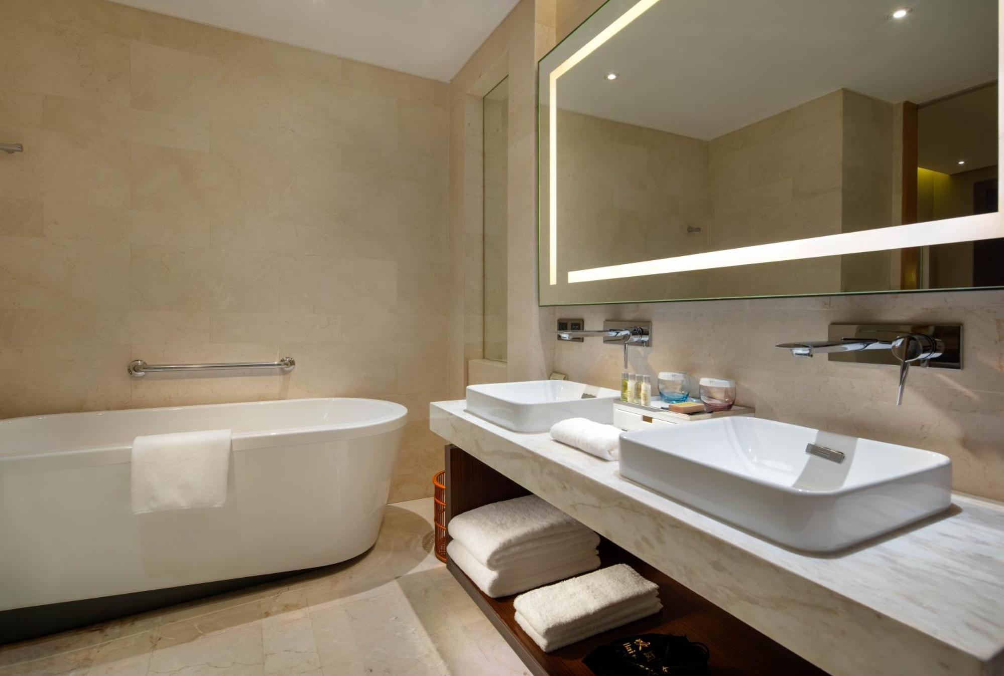 Hilton Garden Inn Lijiang Lijiang  Bagian luar foto