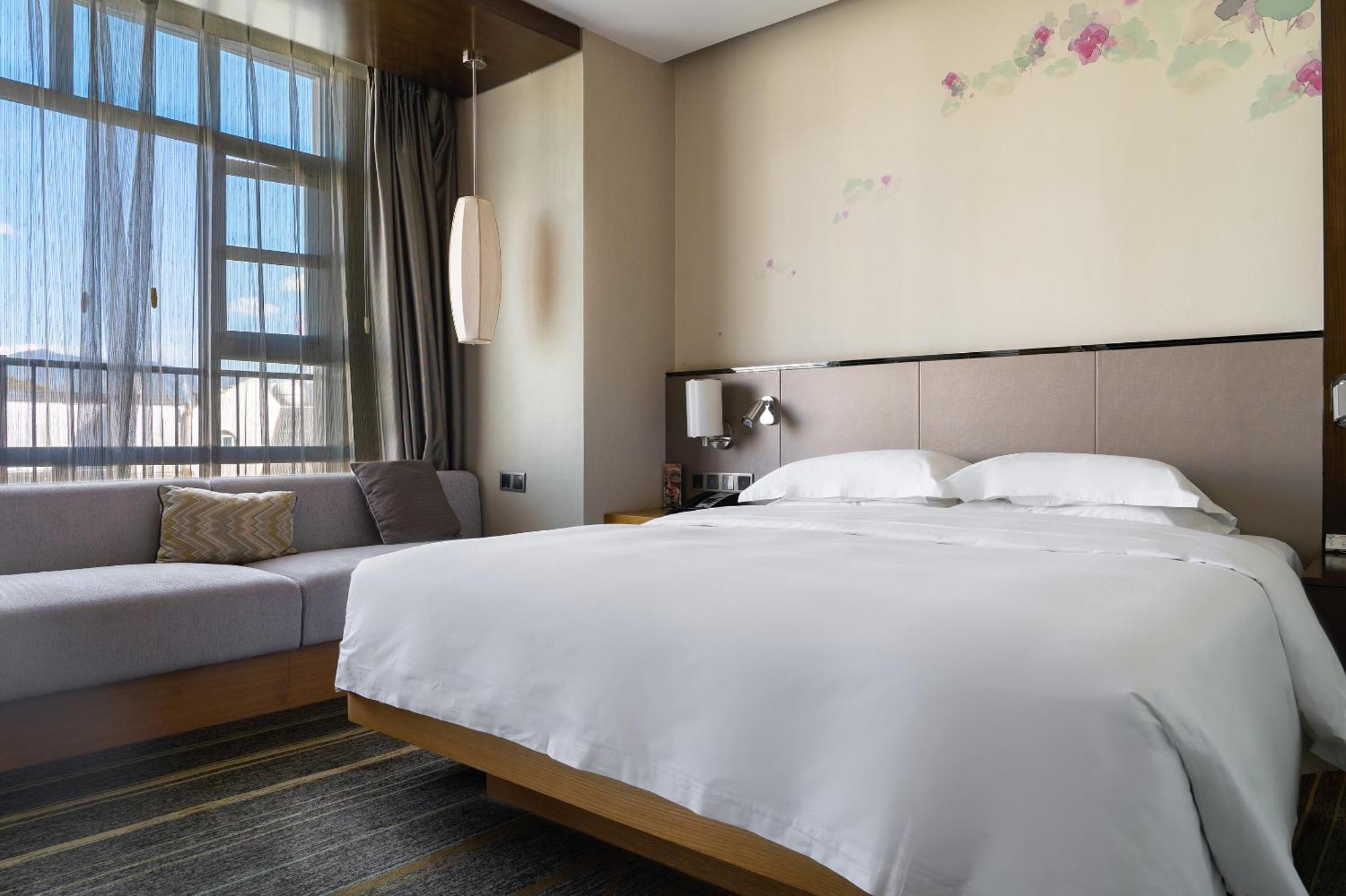 Hilton Garden Inn Lijiang Lijiang  Bagian luar foto
